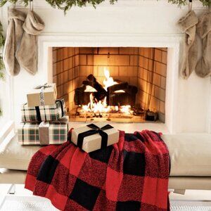 FIVE DIAMOND CABIN:  Super Soft Blanket - red/black